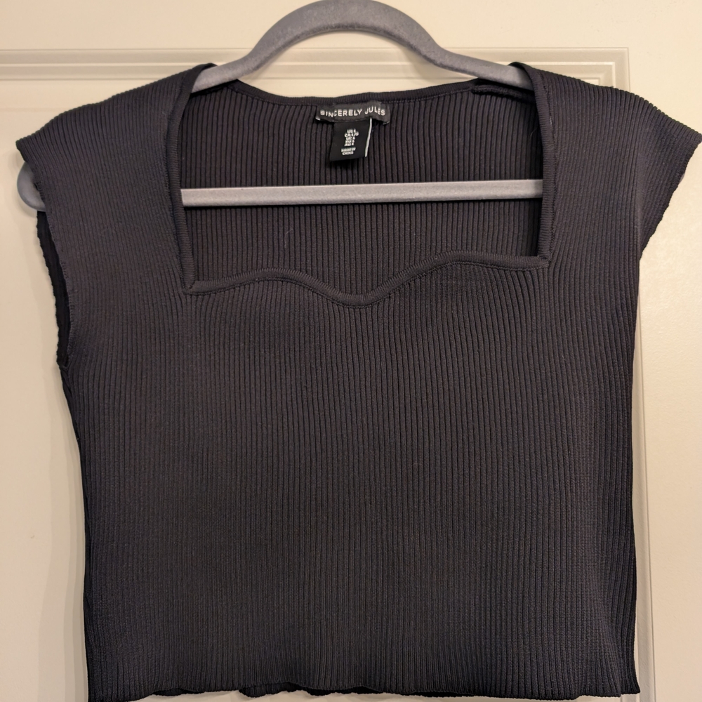 Sincerely Jules Black Ribbed Crop Top